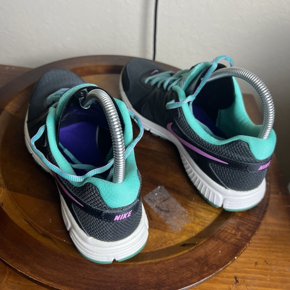 Nike Revolution 2 Womens Size 8.5 Black Green Athletic Shoes Sneakers Comfort - Picture 4 of 11